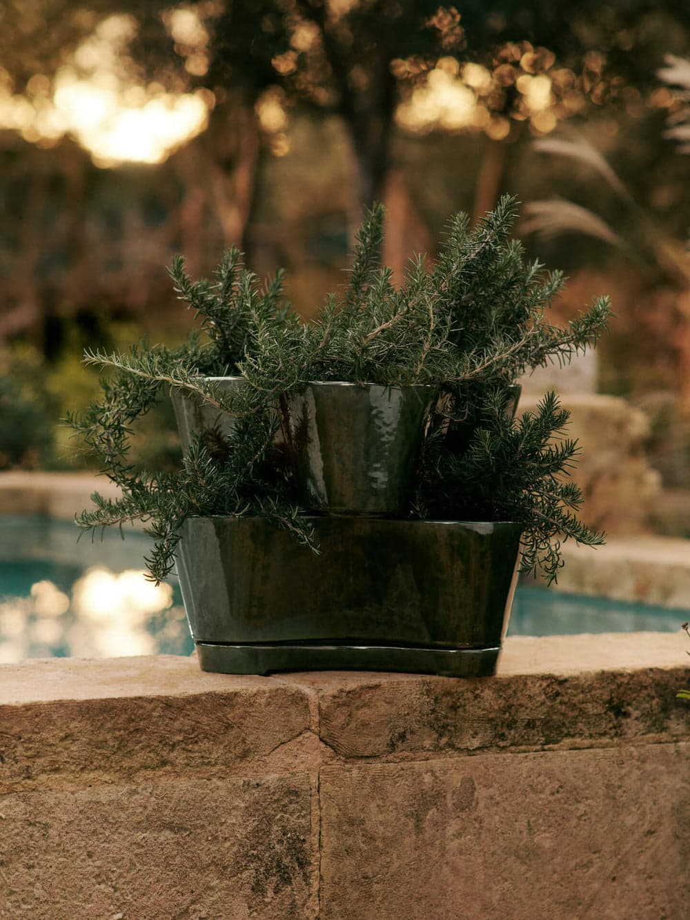 Ferm Living Gemi Stackable Planters - Set of 2 - Moss Green — фото 3