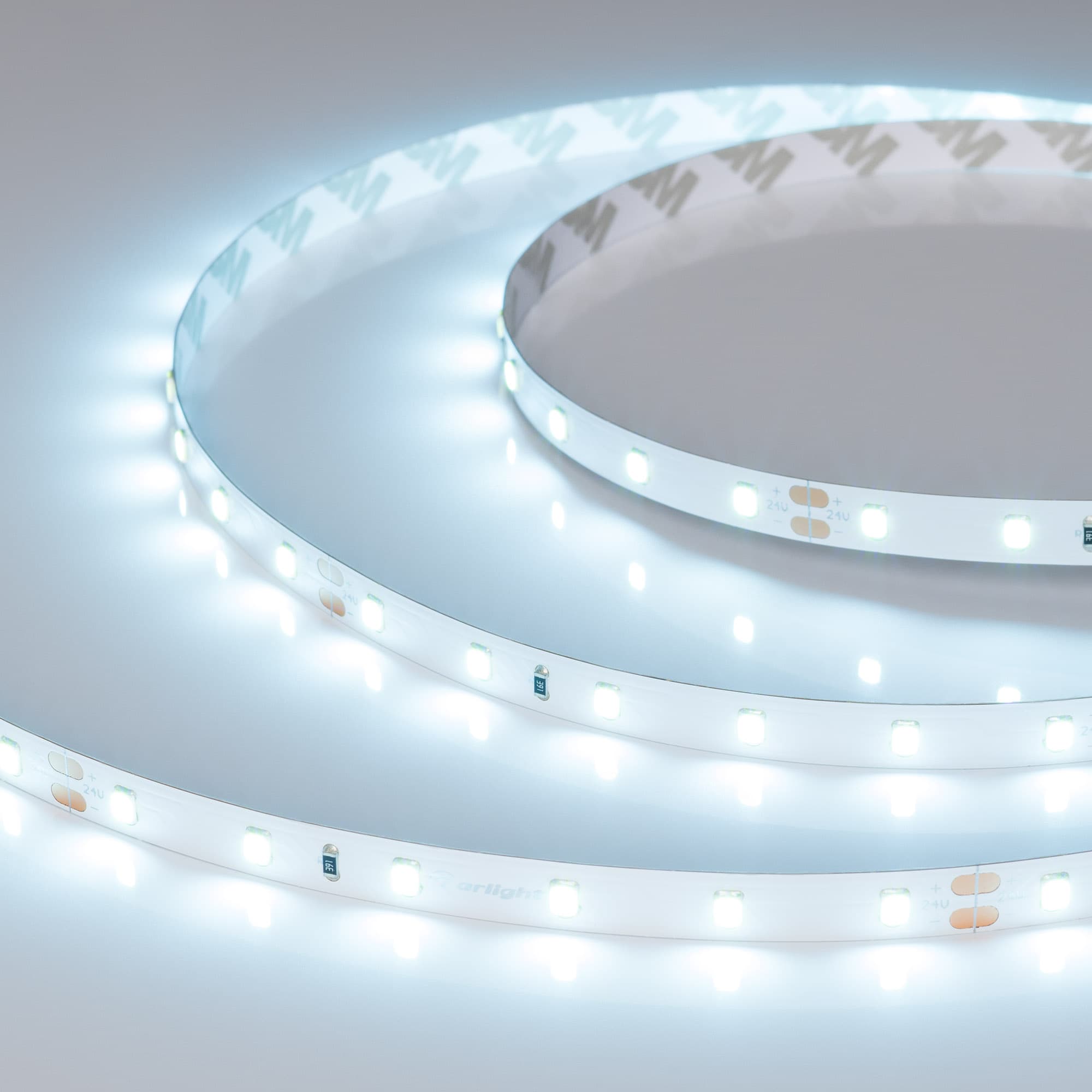 Светодиодная лента RT-A60-8mm 24V Ice Blue (4.8 W/m, IP20, 5m) (Arlight, -) 055376