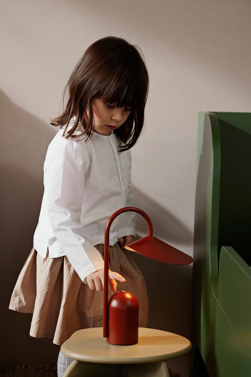 Ferm Living Arum Portable Lamp - Oxide Red — фото 4