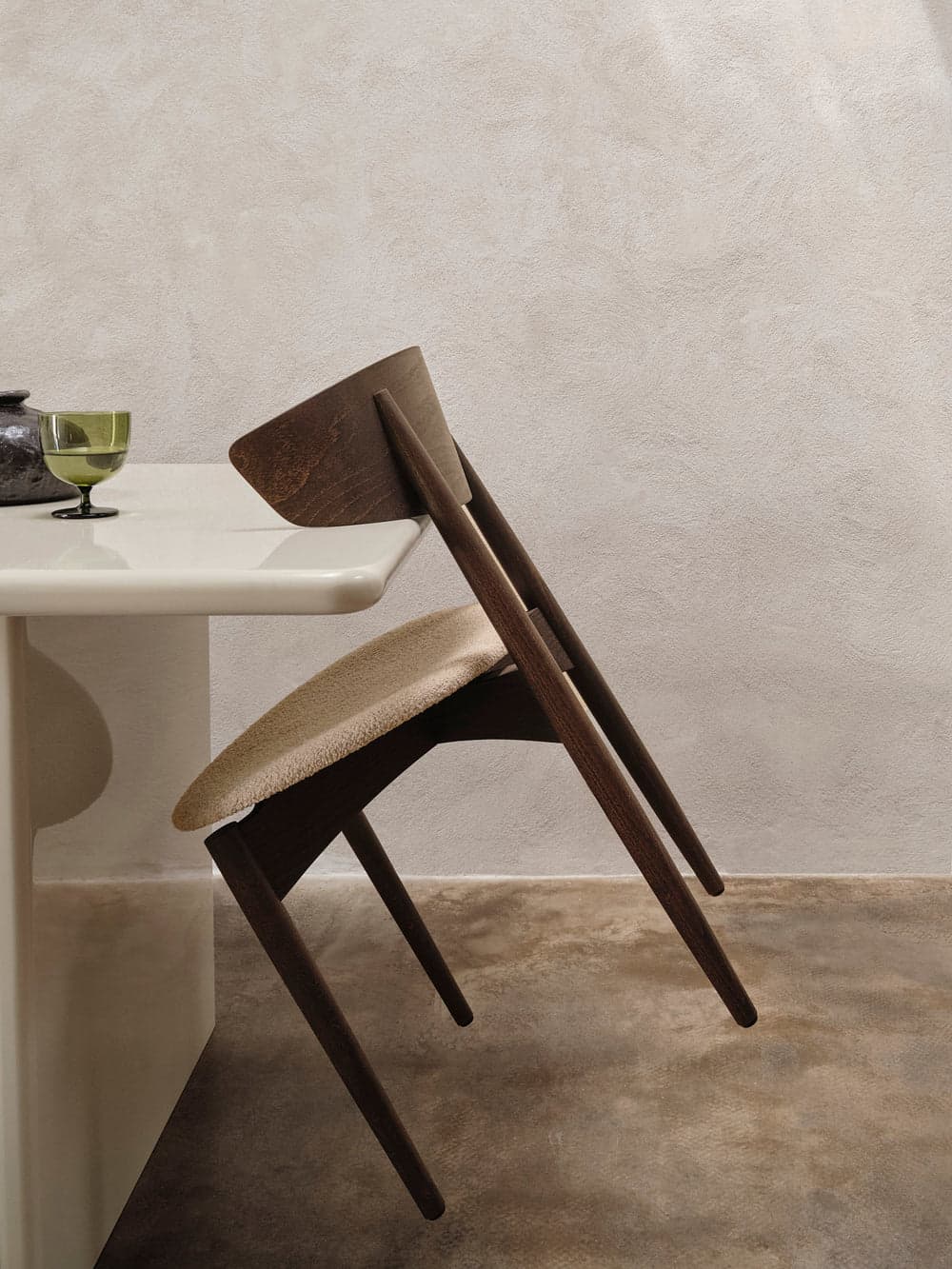 Ferm Living Herman Dining Chair - Upholstered Seat - Soft Bouclé - Dark Stained Beech/Natural — фото 4
