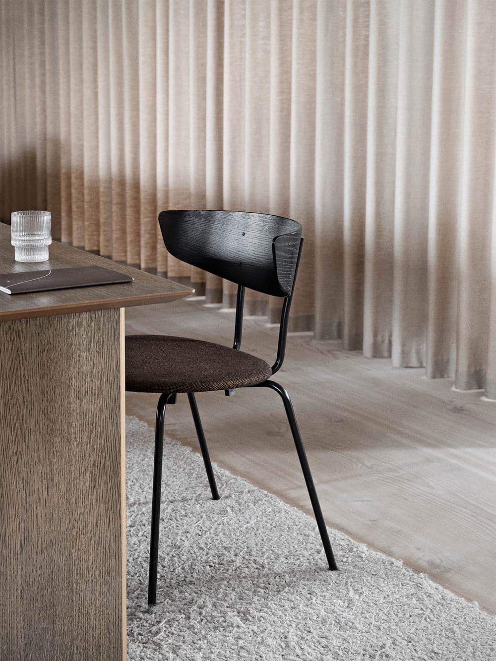 Ferm Living Herman Dining Chair - Hallingdal - Black/Dark Brown — фото 3