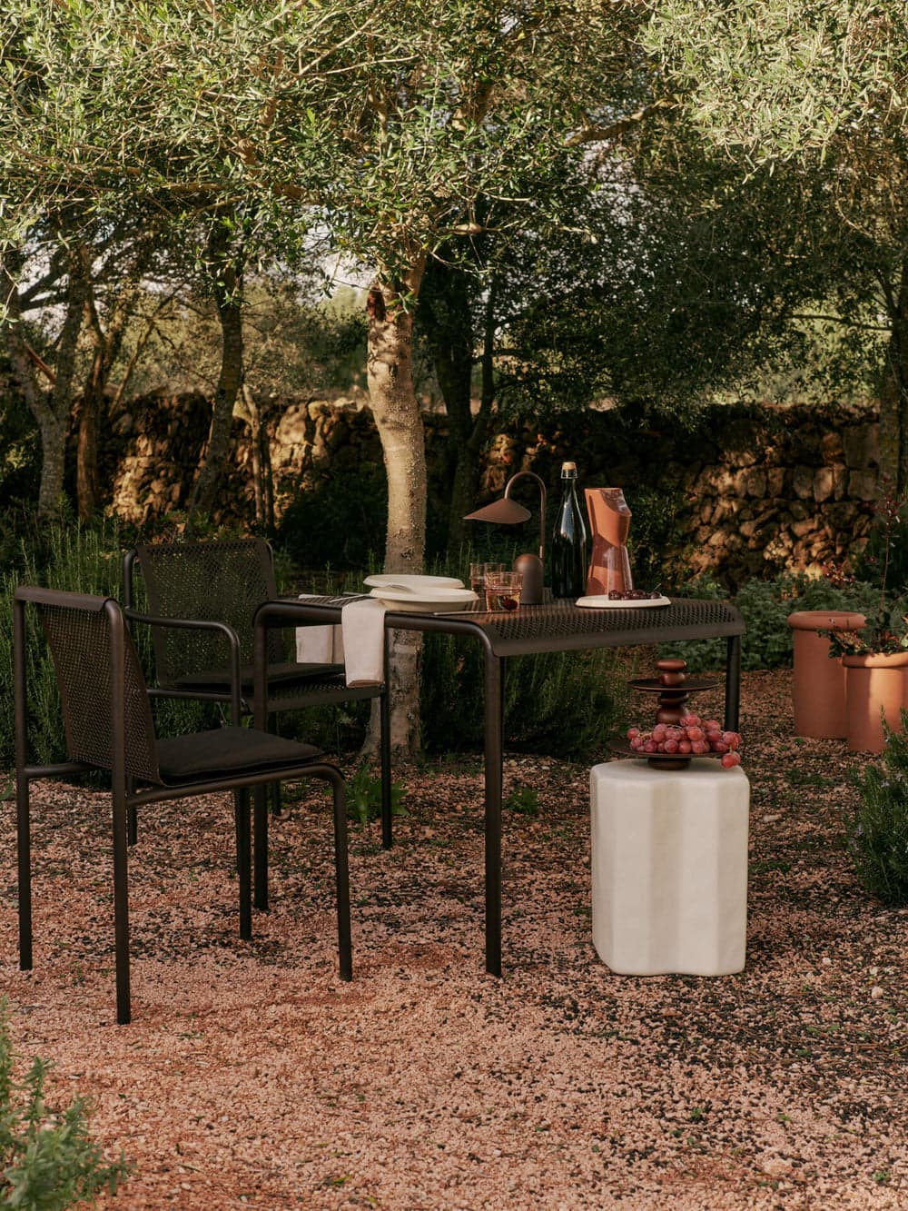 Ferm Living Dapple Dining Table - 80 x 80 - Dark Chocolate — фото 4