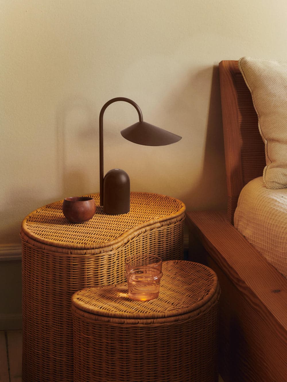 Ferm Living Arum Portable Lamp - Dark Chocolate — фото 4