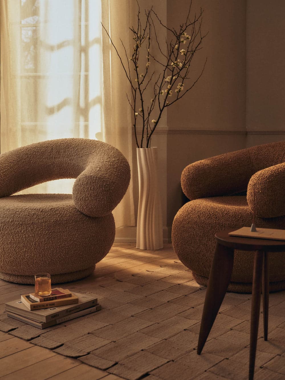 Ferm Living Orbo Lounge Chair - Raw Bouclé - Natural — фото 4