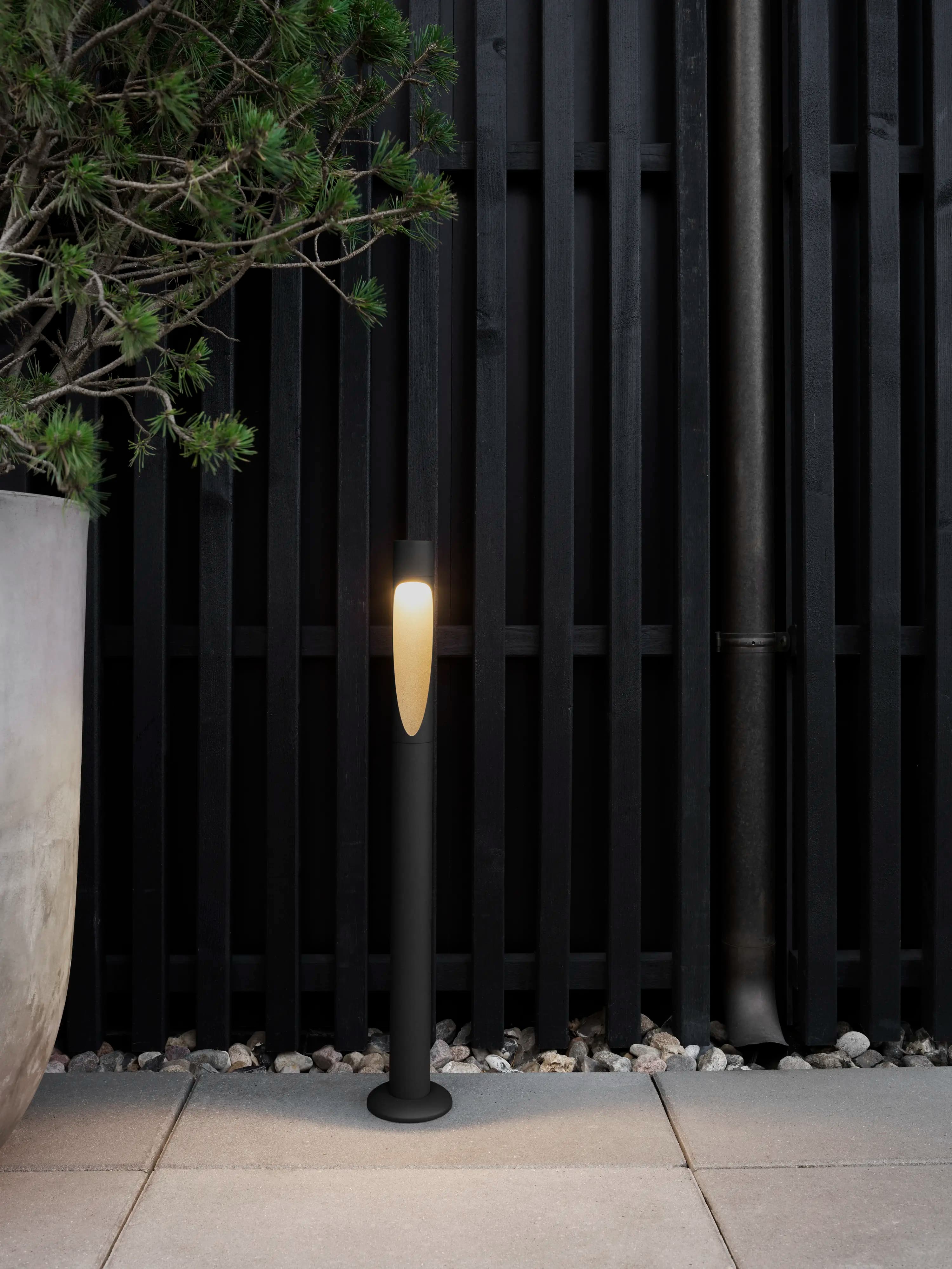 Louis Poulsen Flindt Garden Bollard Black texture LONG — фото 3