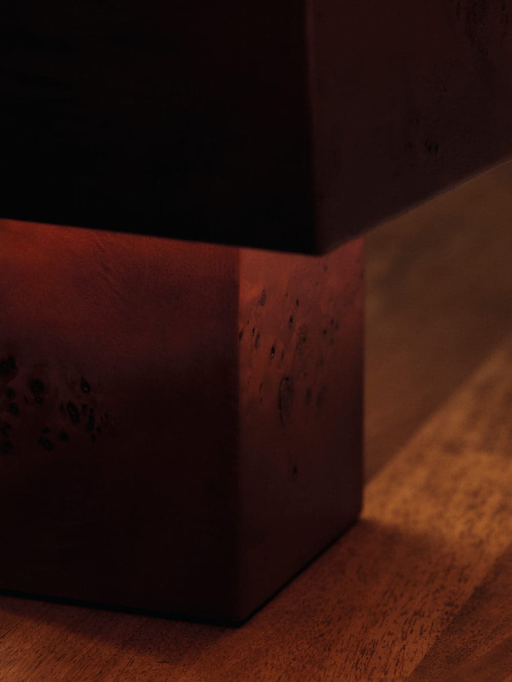 Ferm Living Burl Table Lamp - Dark Stained Burl — фото 4