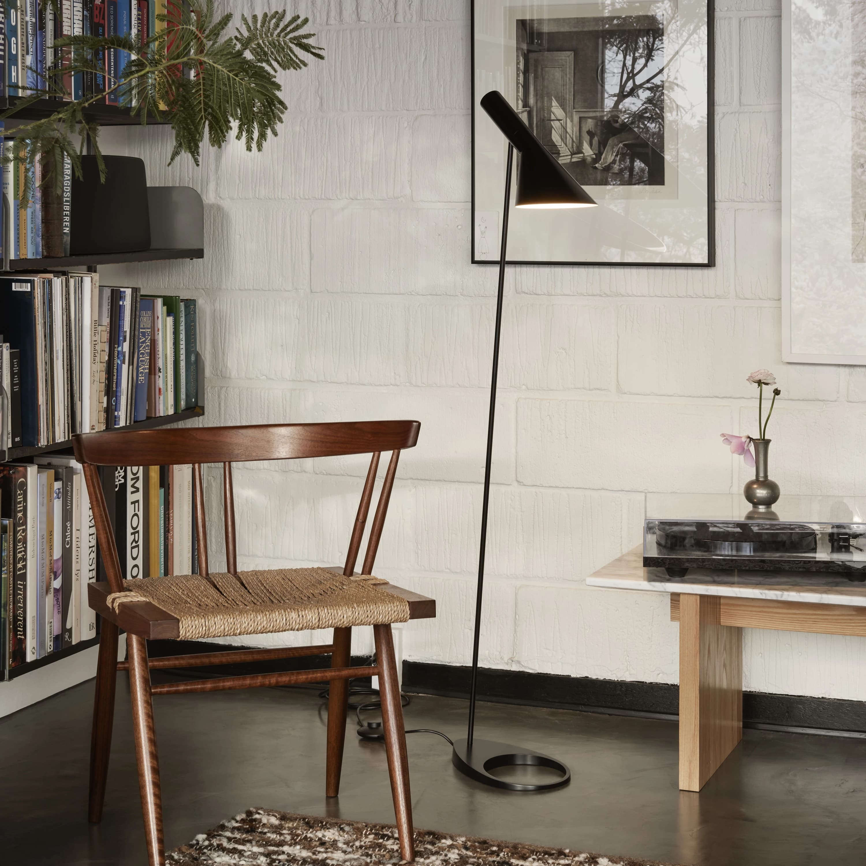 Louis Poulsen AJ Floor Lamp Black — фото 4