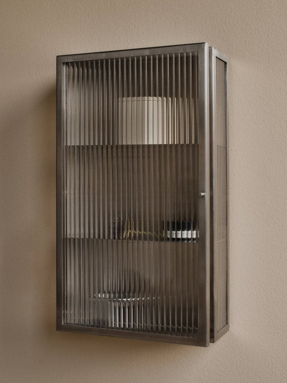 Ferm Living Haze Wall Cabinet - Reeded Glass - Brushed Stainless Steel — фото 3