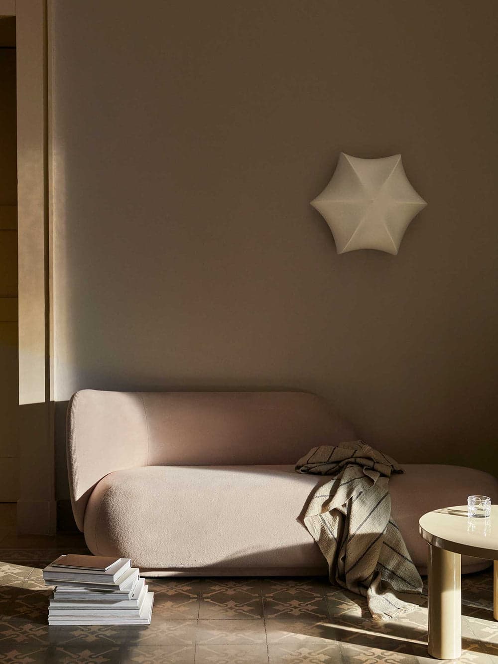 Ferm Living Poem Ceiling/Wall Lamp - White/Cashmere — фото 6
