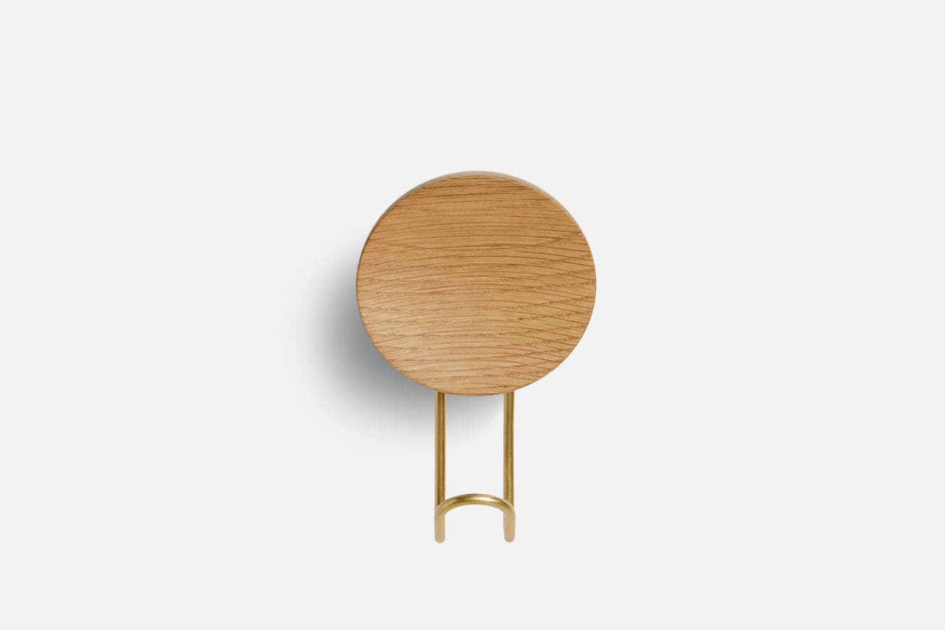 WOUD Around wall hanger (Large) - Oak/Satin brass — фото 5