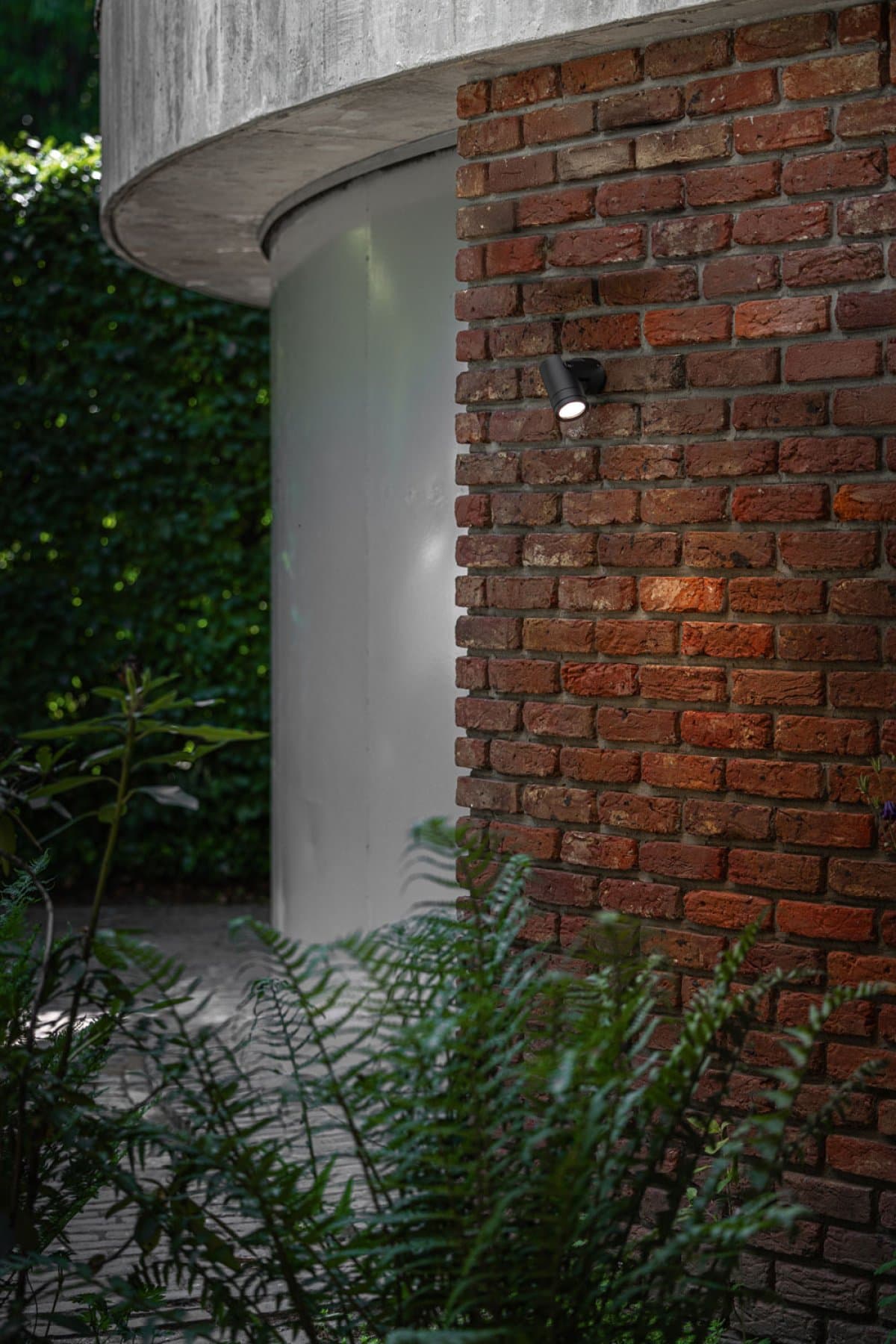 Накладной светильник Delta Light SPIX M, 2700 К, 30°, 9,4 Вт, чёрный — фото 1