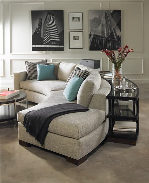 Консоль Vanguard Furniture Fitz Radiused Console