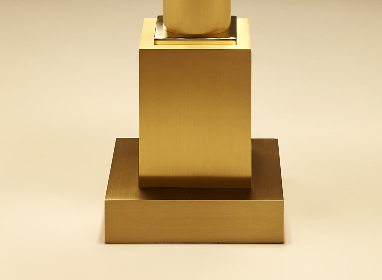 Настольная лампа Charles COLONNE MODERNE Charles