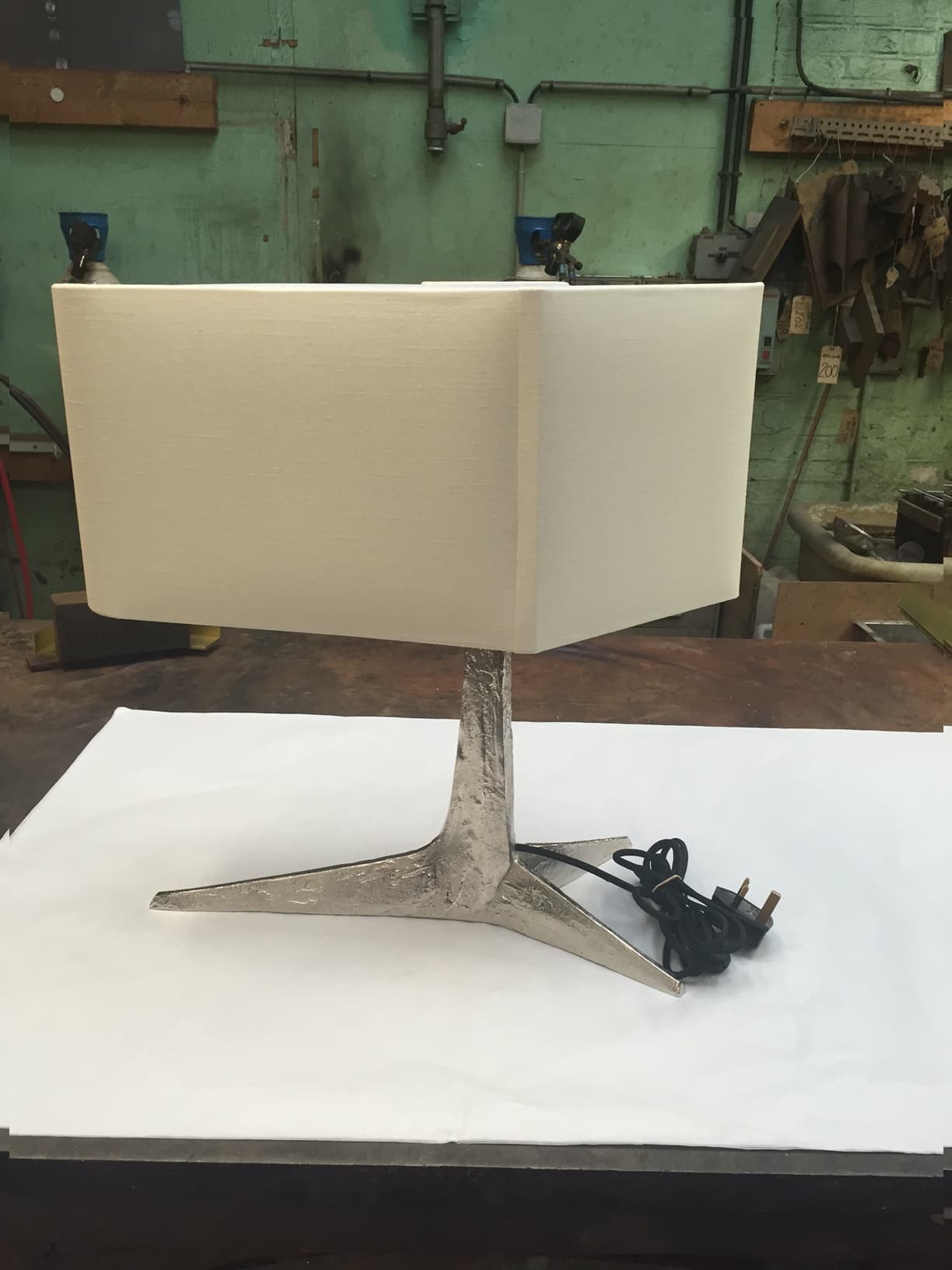 Настольная лампа Charles TRIPODE Charles