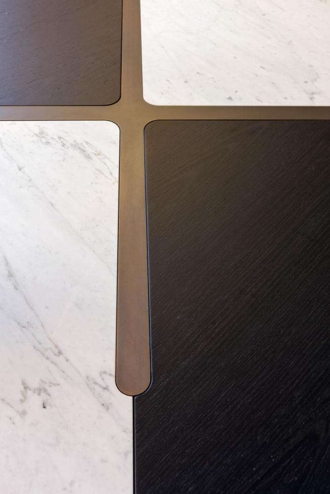 Обеденный стол Laurameroni Infinity Round table