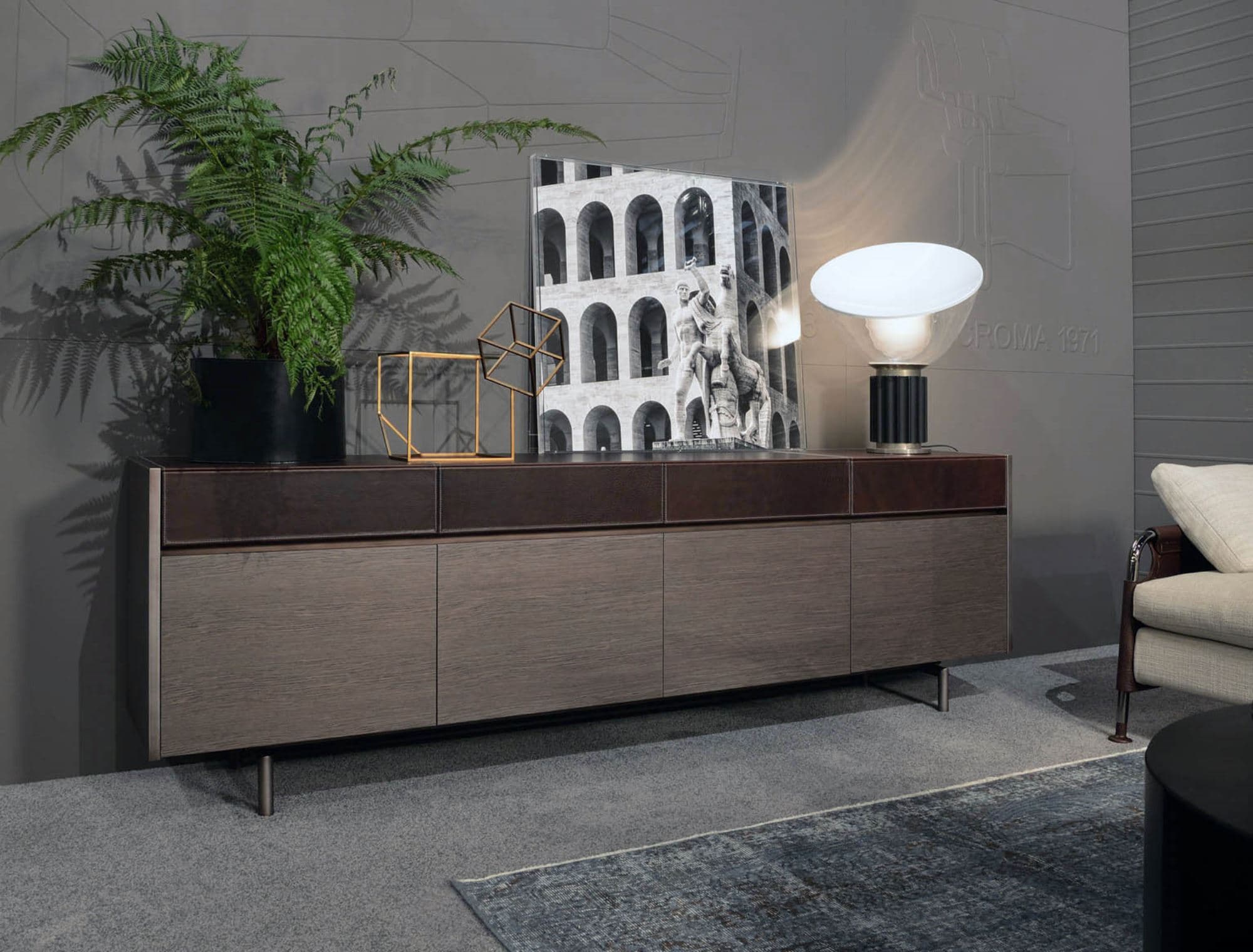 Тумба i 4 Mariani Equa