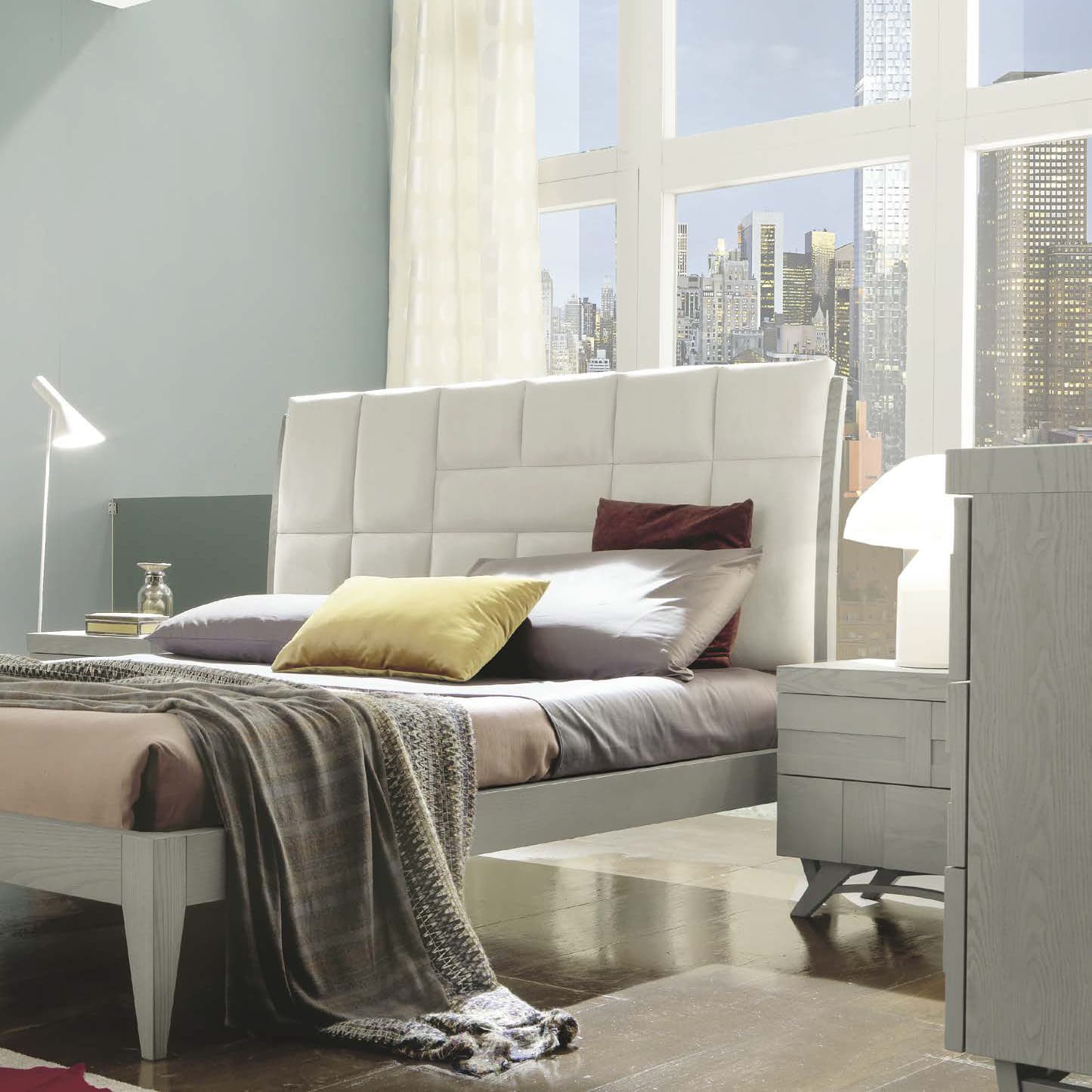 Двуспальная кровать Amelia Home U104