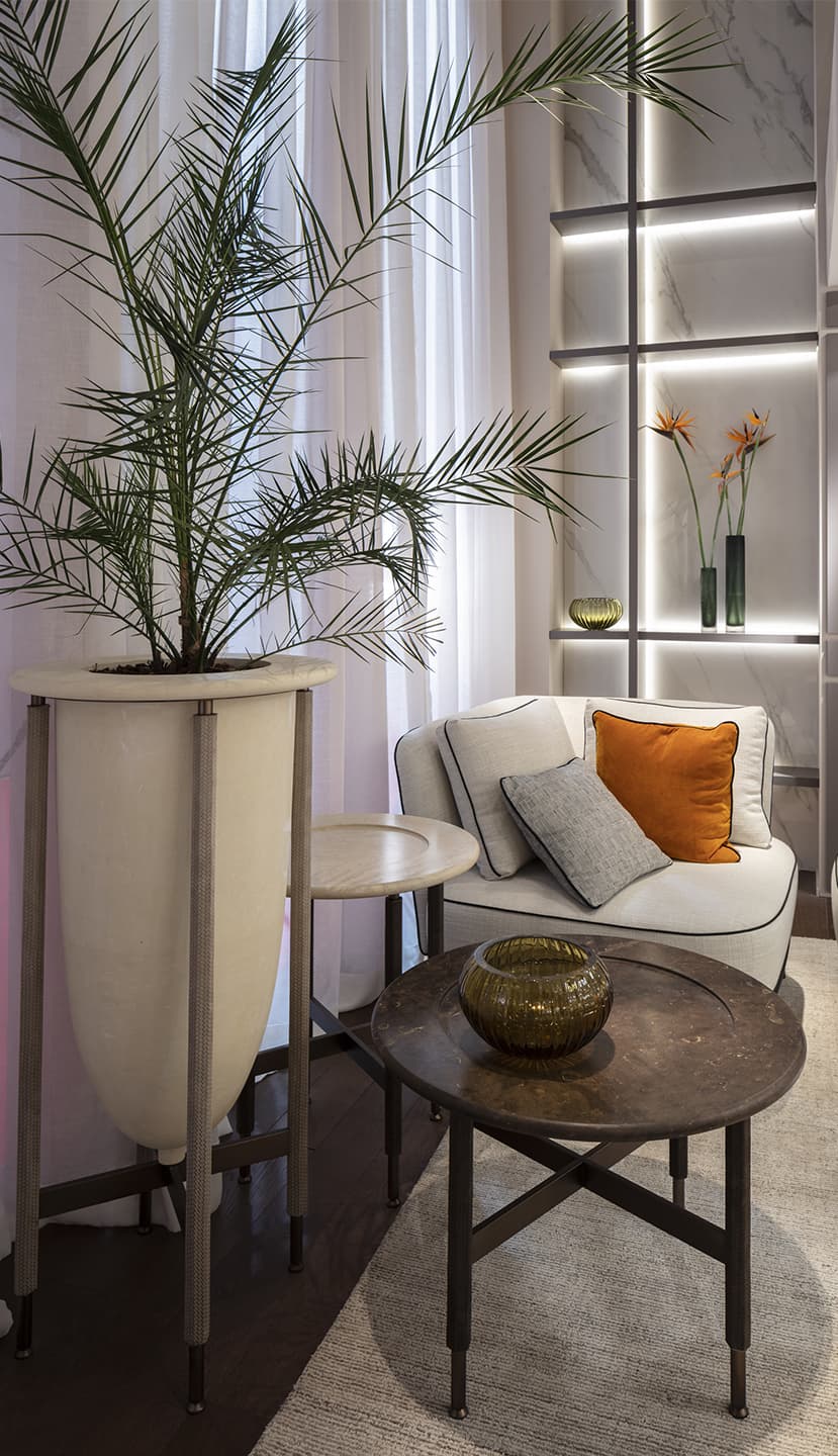 Журнальный столик Paolo Castelli Timbuctu side table