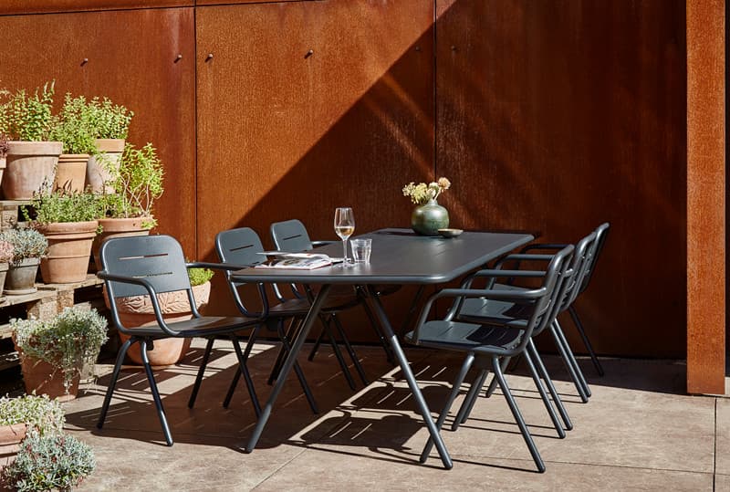 Обеденный стол уличный WOUD RAY dining table