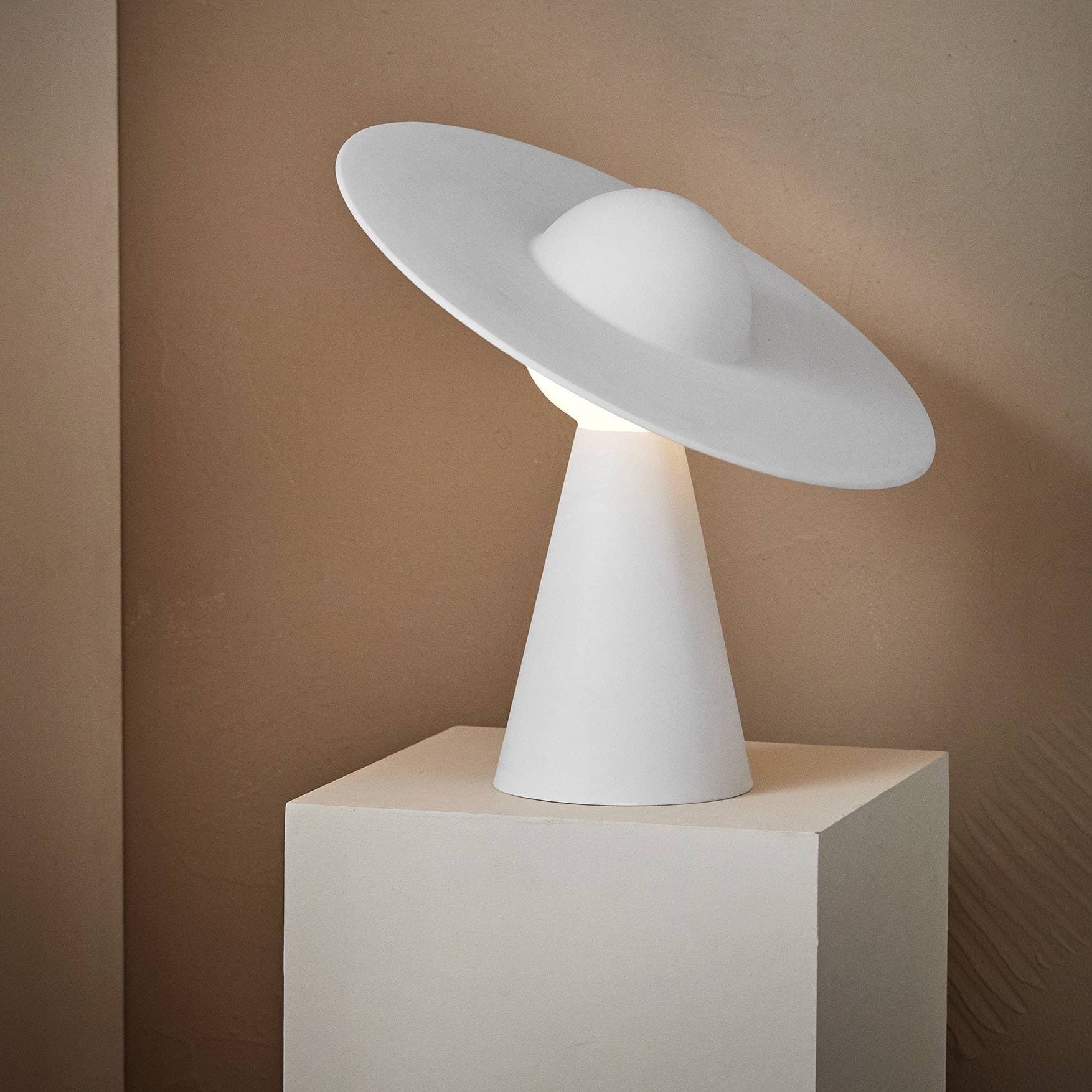 Настольный светильник Moebe Ceramic Table Lamp Moebe