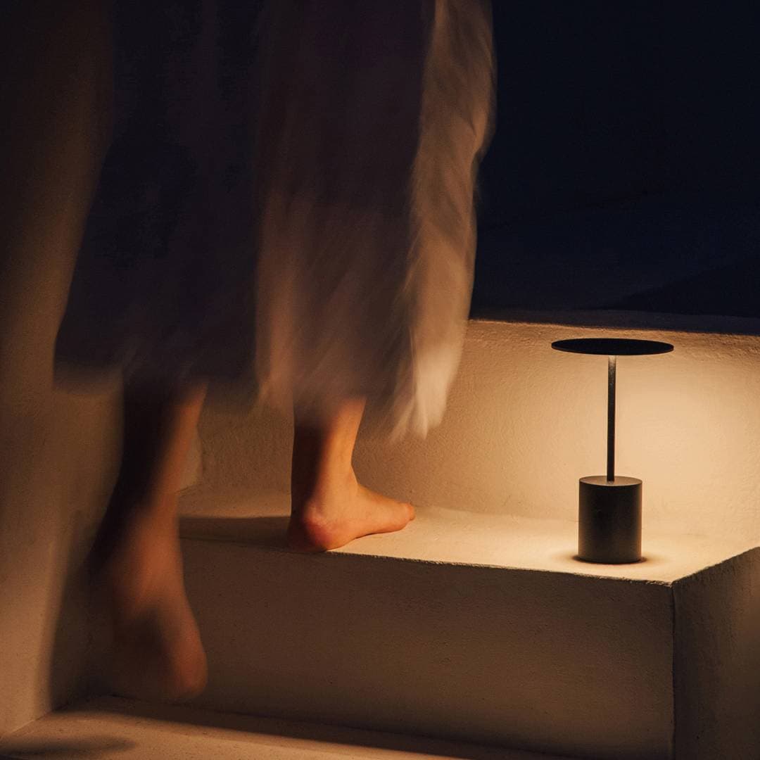 Настольный портативный светильник Arkoslight YORU Arkoslight