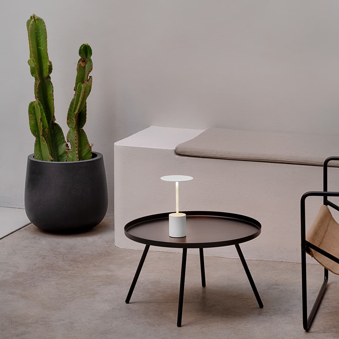 Настольный портативный светильник Arkoslight YORU Arkoslight