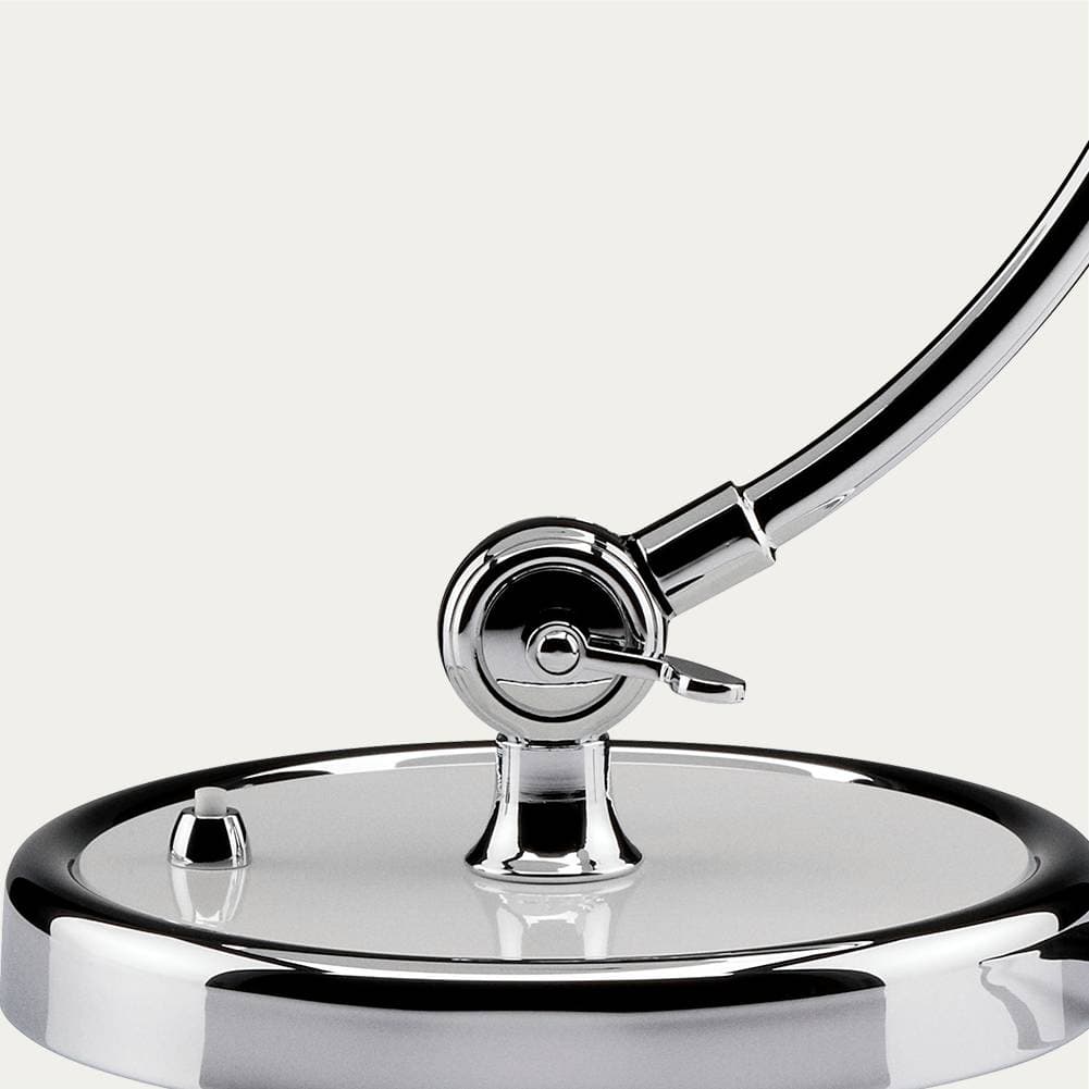 Настольный светильник FRITZ HANSEN KAISER idell 6631-Т Luxus FRITZ HANSEN