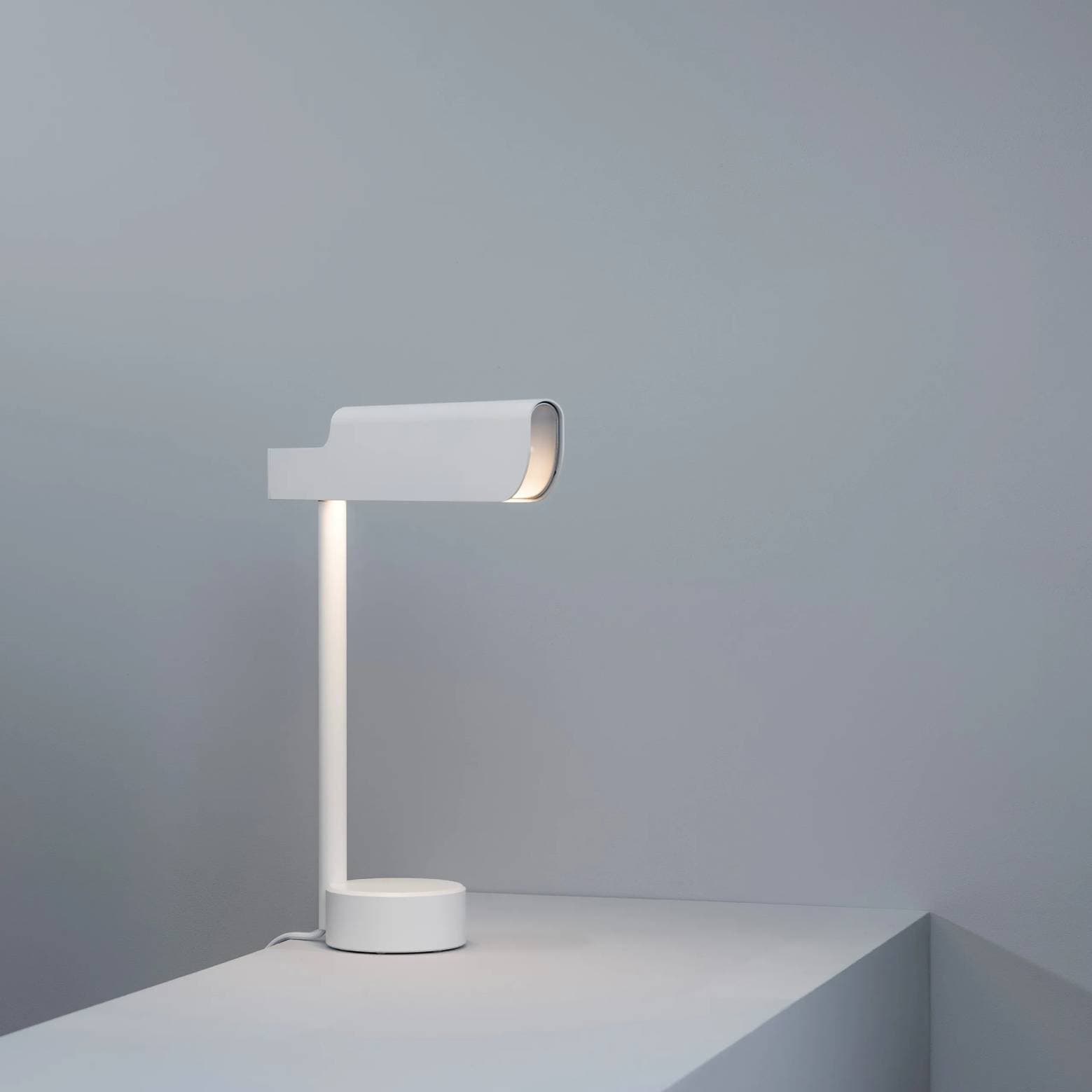 Настольный светильник Formagenda PROFILE Formagenda