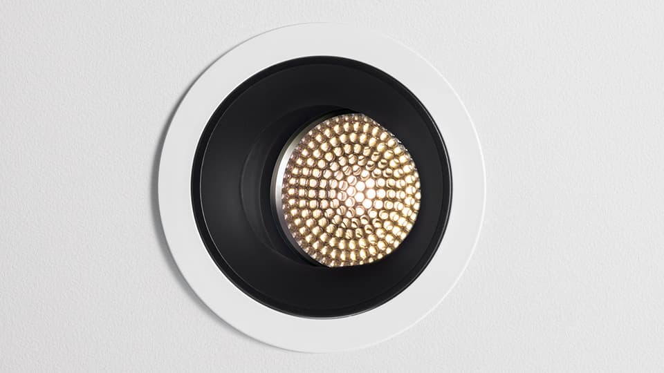 Встраиваемый в потолок светильник Artemide Architectural Everything 105 round Kit Trim Artemide Architectural