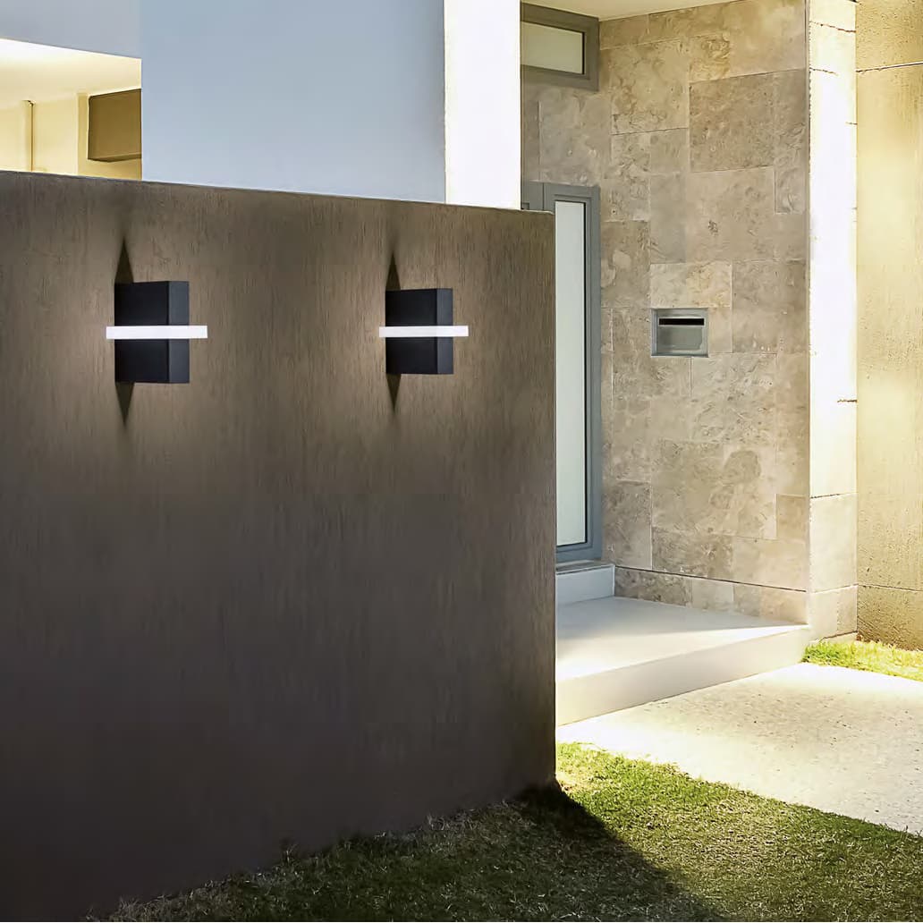 Уличный настенный светильник Helestra OKI A18803.07 Helestra