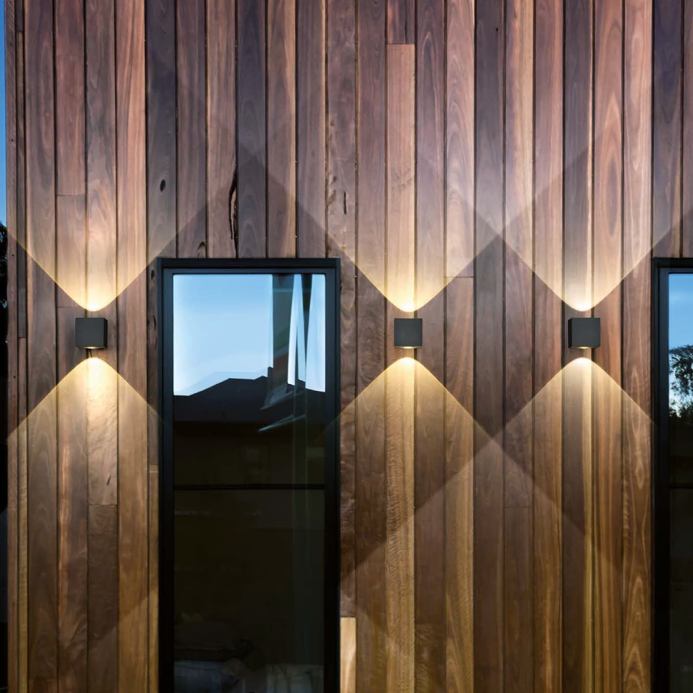 Уличный настенный светильник Helestra PEKA — фото 3