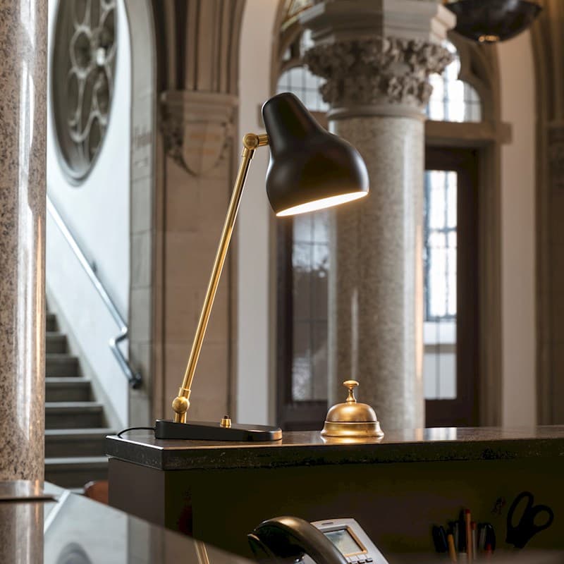 Настольный светильник Louis Poulsen Yuh Table Louis Poulsen