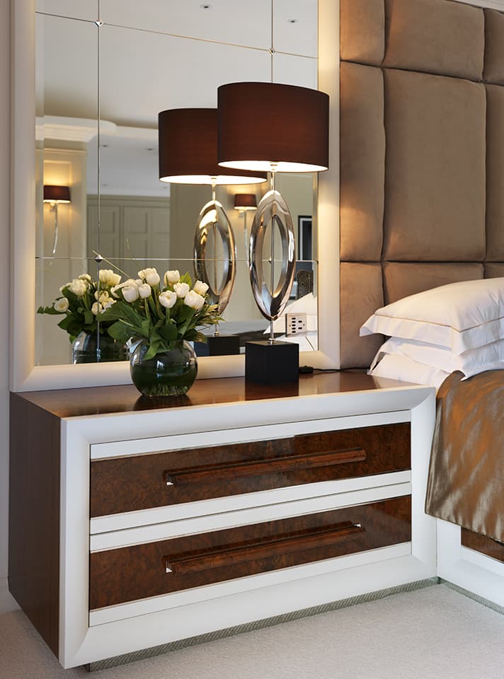 Настольная лампа Porta Romana Sculpted Manhattan Lamp Porta Romana