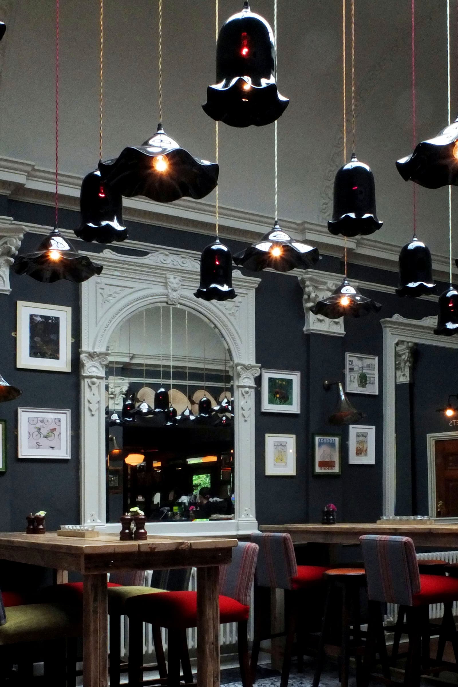 Подвесной светильник Rothschild & Bickers Black Nouveau Bell Rothschild & Bickers