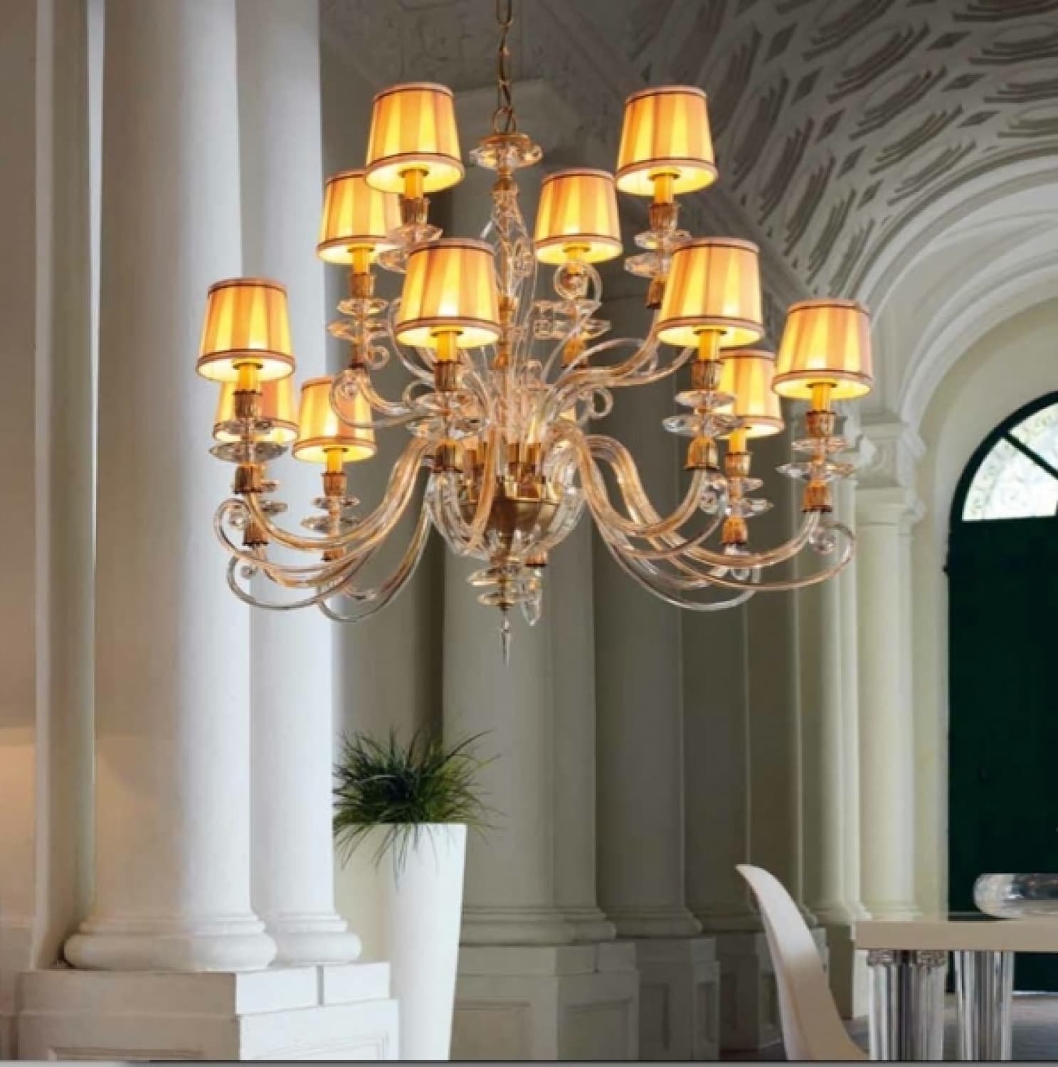 Люстра Avivo Lighting ALICANTE SATIN SHADE L8 Avivo Lighting