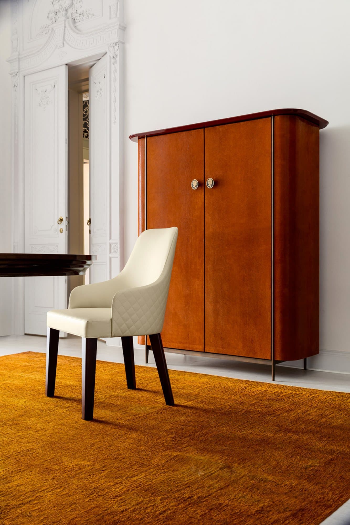 Бар Alberta Alexander Bar Cabinet