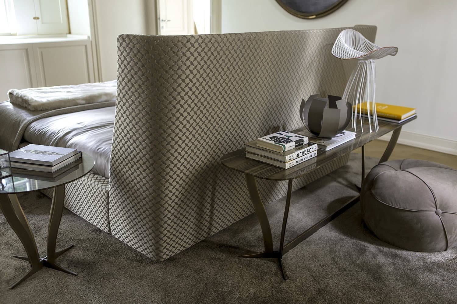 Консоль Alberta Richard Low