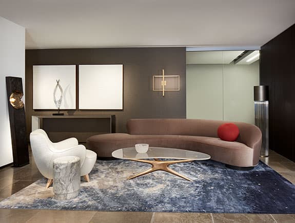 Напольнный светильник Holly Hunt CHIC FLOOR LAMP Holly Hunt