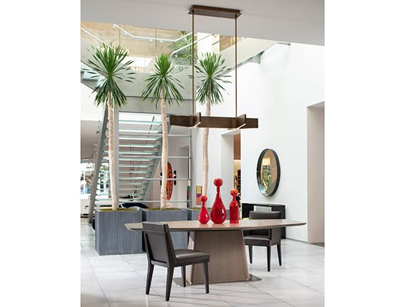 Обеденный стол Holly Hunt ASYM DINING TABLE