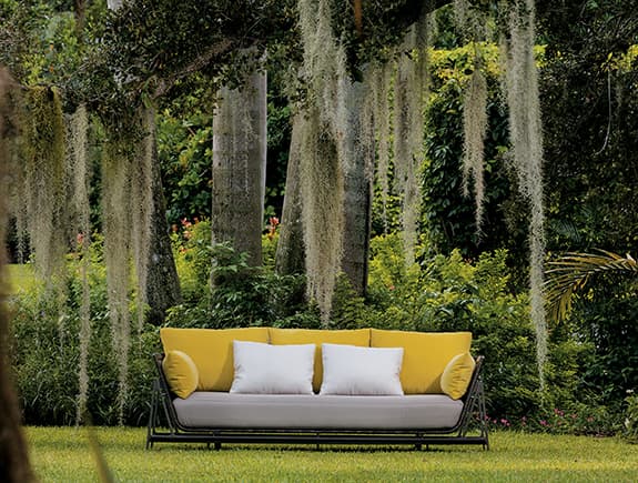 Уличный диван Holly Hunt MANTA RAY DAYBED