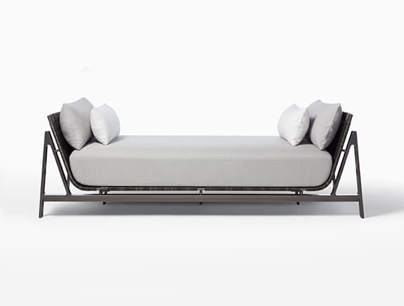 Уличный диван Holly Hunt MANTA RAY DIVAN