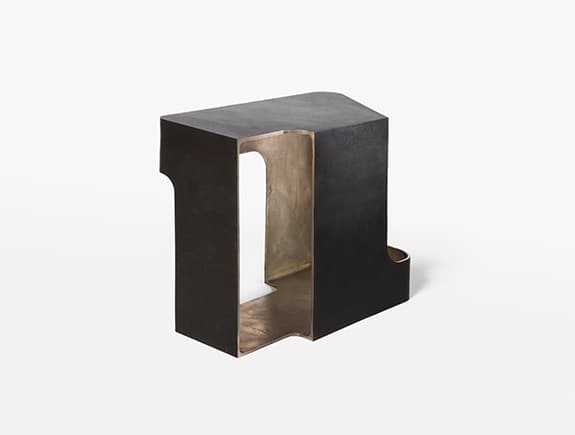 Приставной столик Holly Hunt ROGUE SIDE TABLE