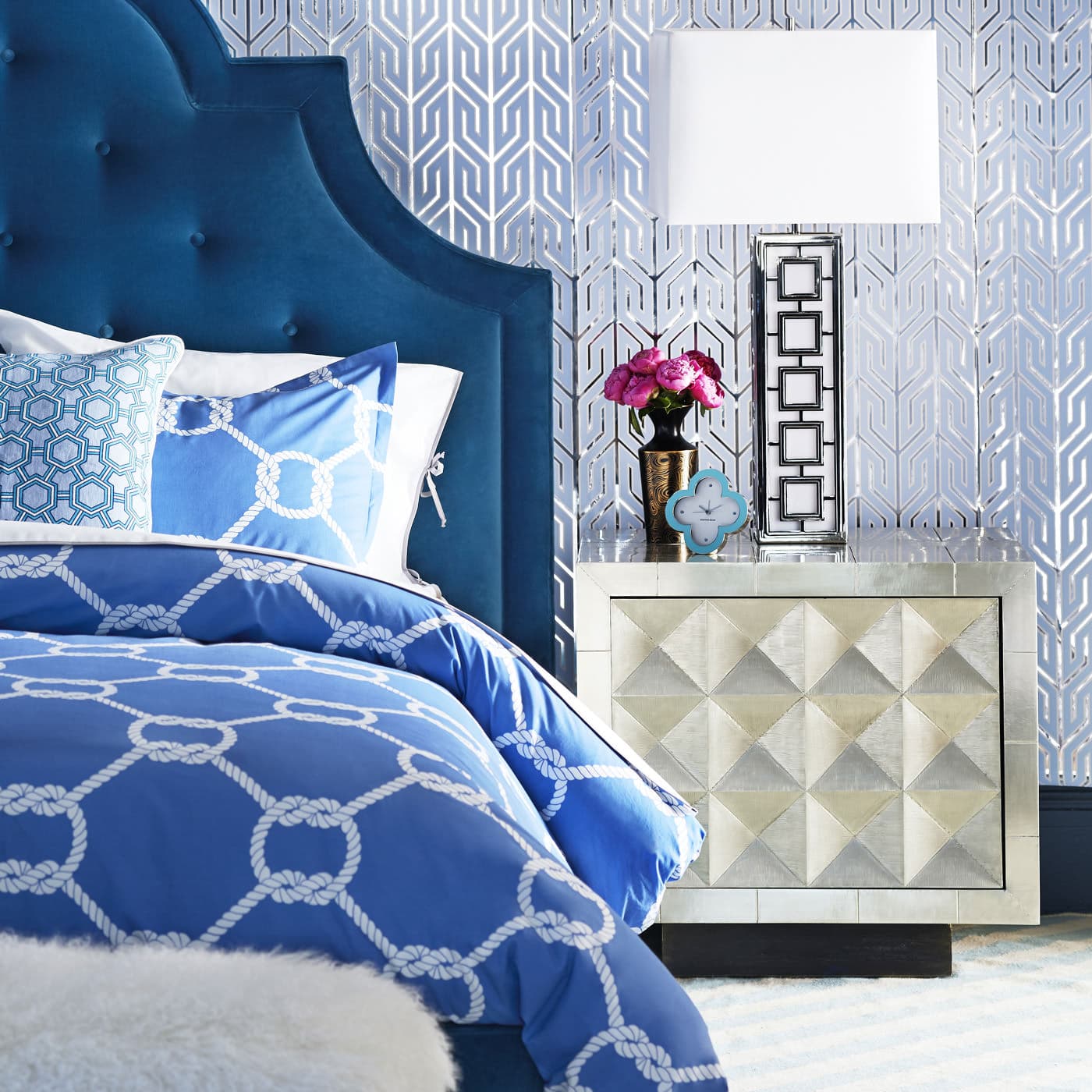 Двуспальная кровать Jonathan Adler Woodhouse Queen Bed