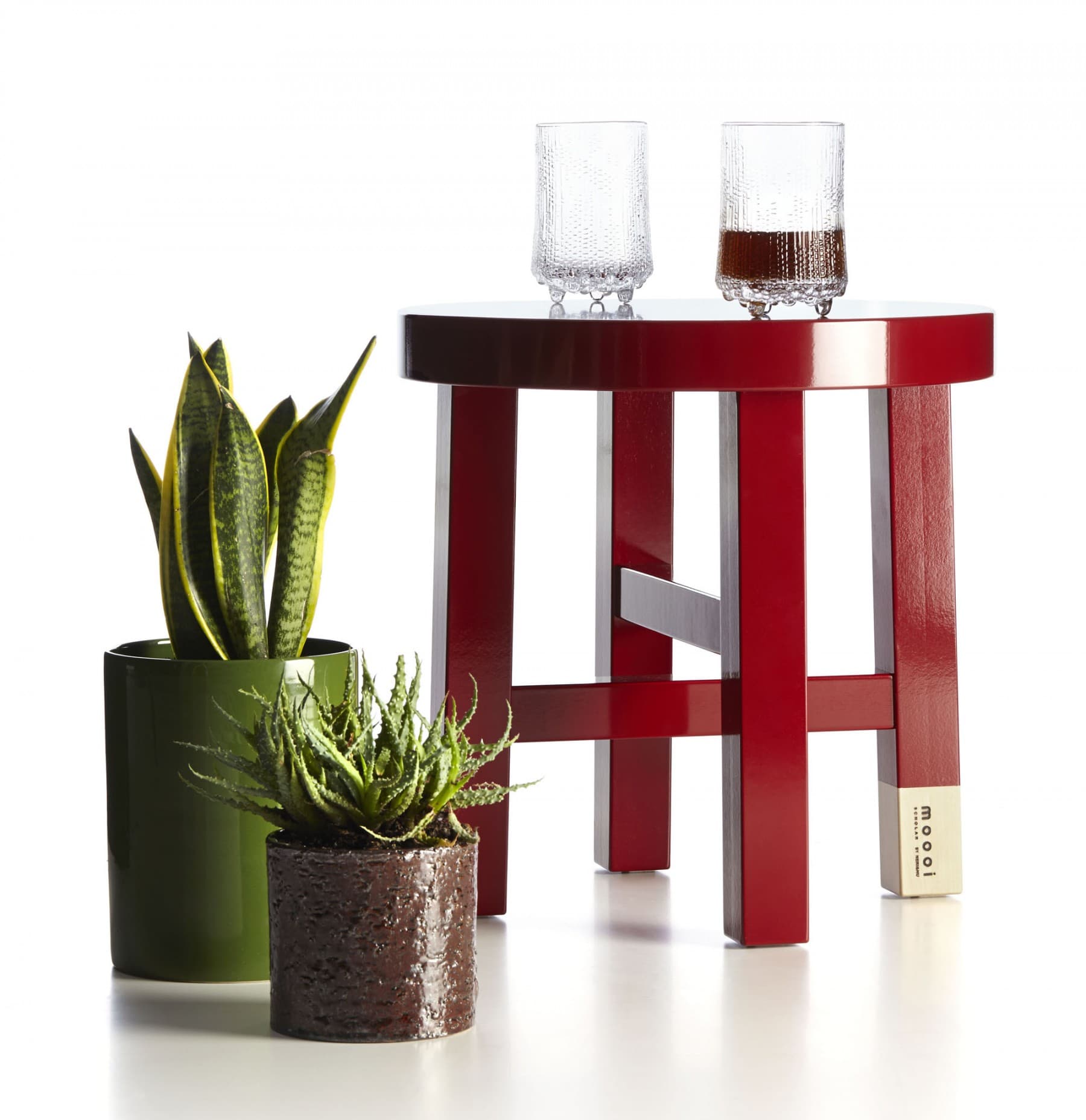 Moooi Common Comrades scholar