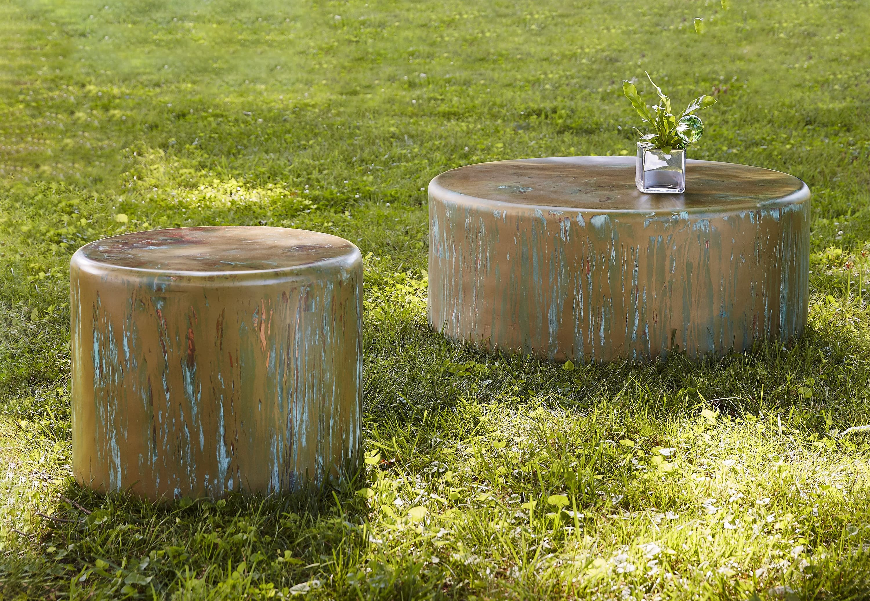 Приставной столик Phillips Collection Button End Table