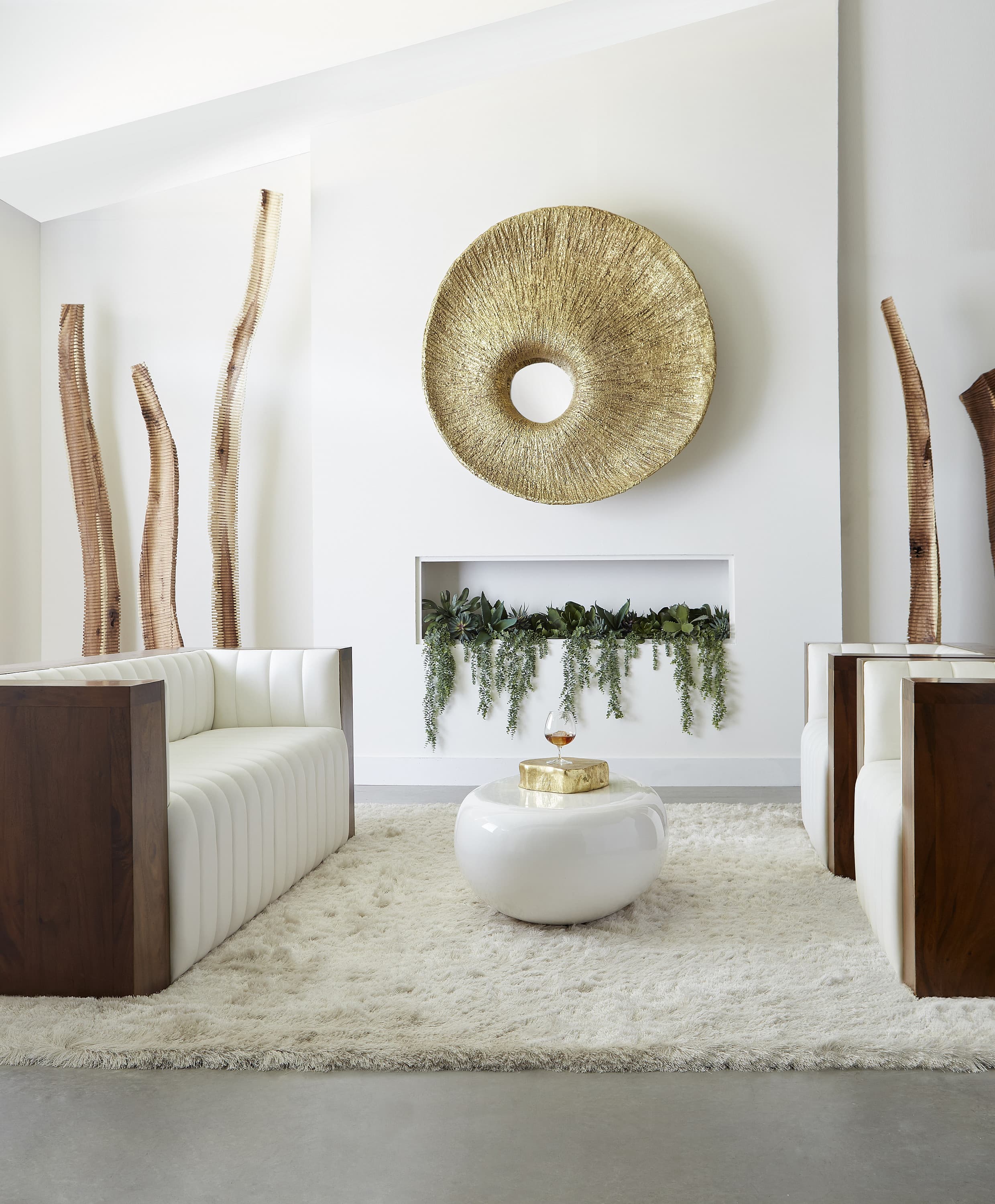 Кресло Phillips Collection Bordo Club Chair, Suar Wood