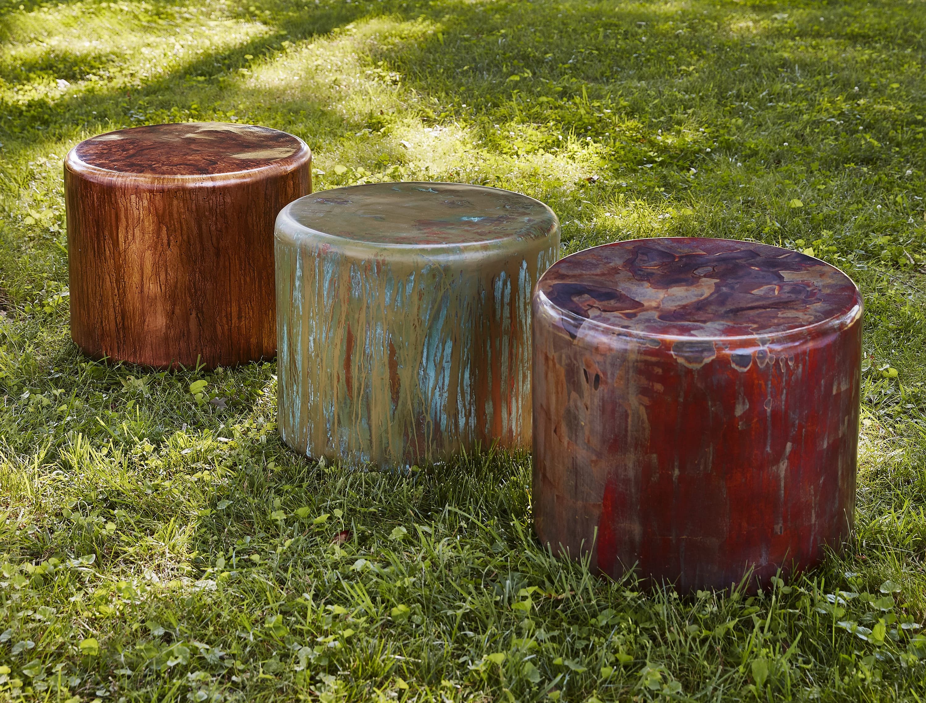 Приставной столик Phillips Collection Button End Table