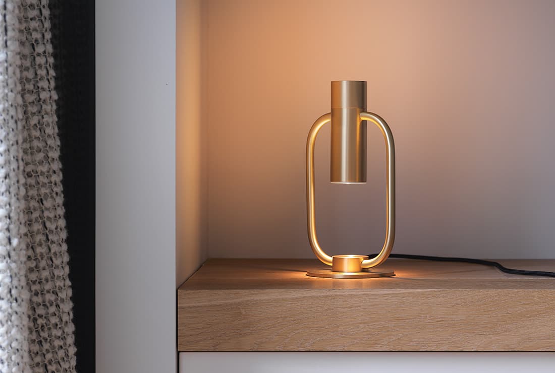 Настольная лампа CVL Storm Table lamp CVL