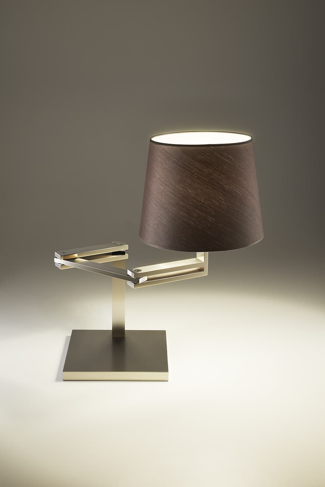 Настольный светильник Charles METER TABLE LAMP Charles
