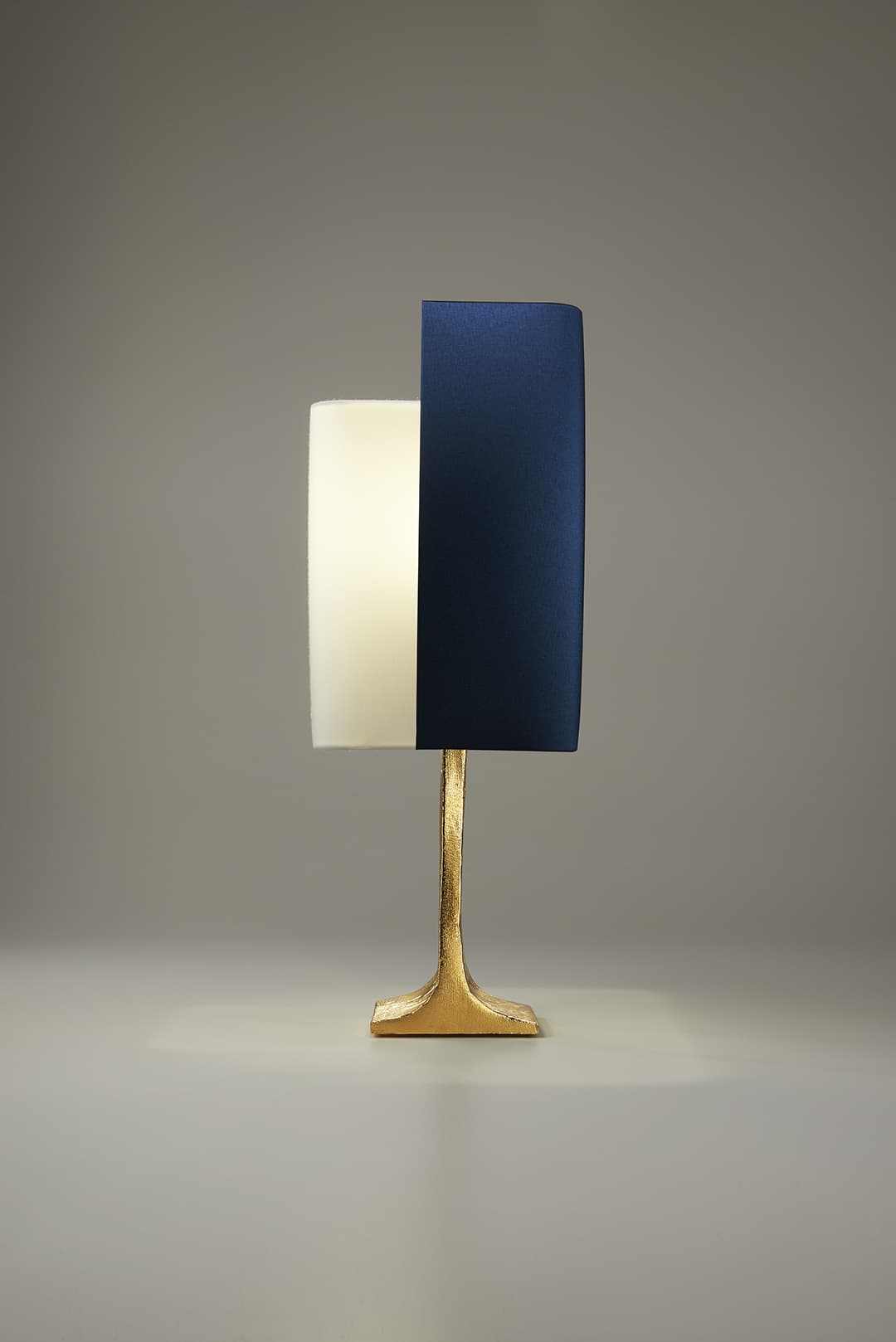 Настольная лампа Charles ROBESPIERRE Charles